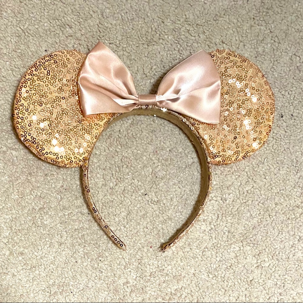 Minie ears